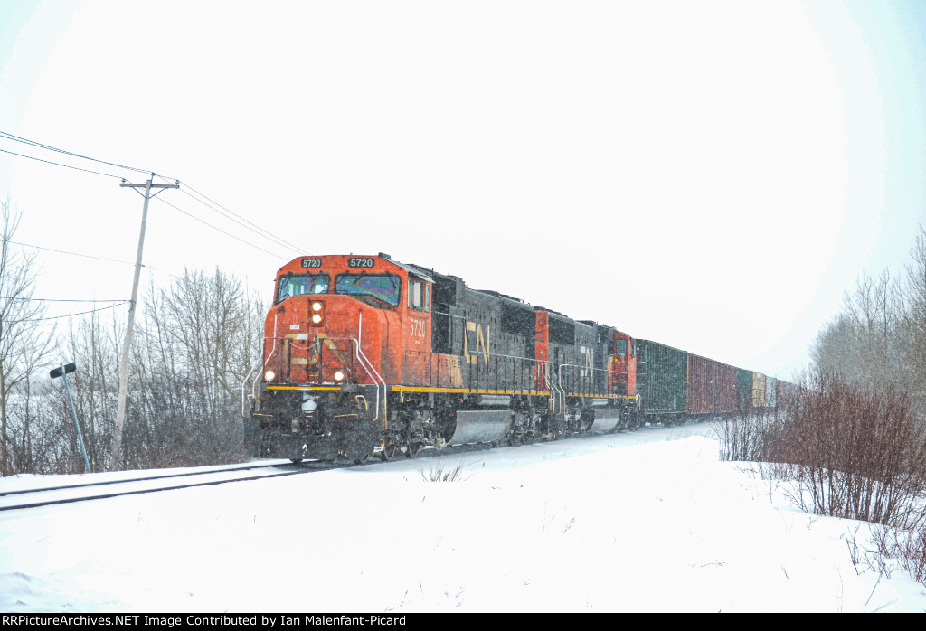 CN 5720 in a blizzard